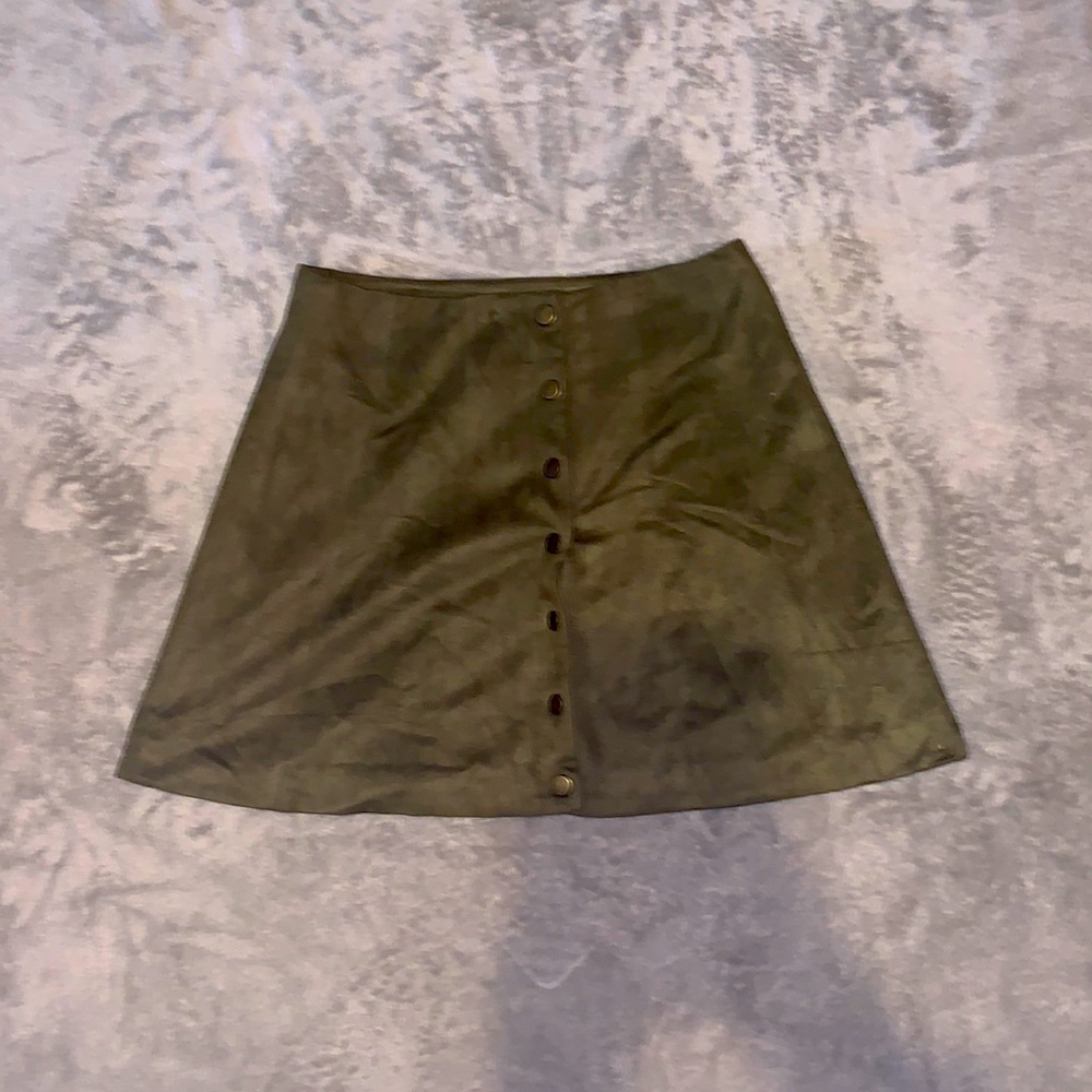 Altrd state skirt mossy green